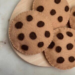 Felt food. Chocolate Chip Cookies. Pretend Play Food. 4 Piece Set.